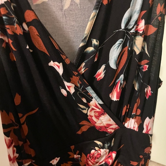 Lilbetter Floral Dress Black And Pink Roses - Picture 2 of 3